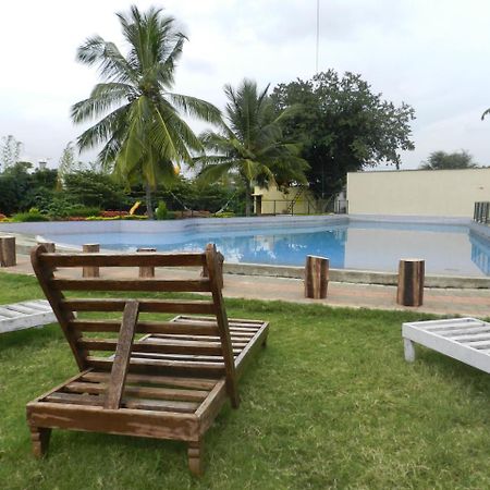 Park Hotel And Resort Kaglipur Экстерьер фото