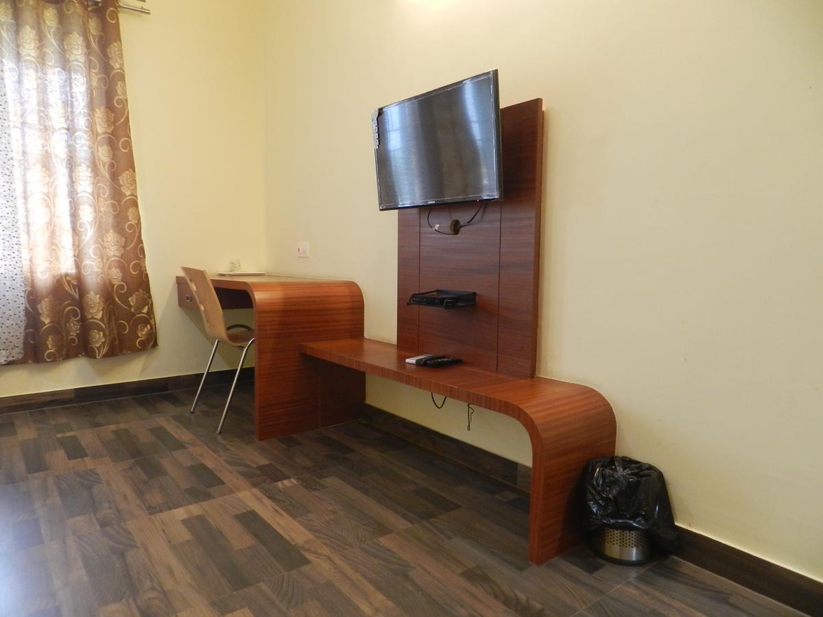 Park Hotel And Resort Kaglipur Экстерьер фото